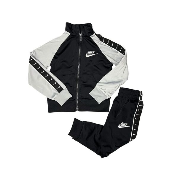 Nike Toddler Boys 2T Matching Tracksuit Set Black Pants & Jacket - Picture 1 of 8